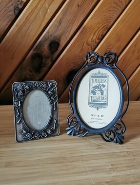 Vintage Ornate Metal Picture Frames Set – Oval & Floral Easel Back